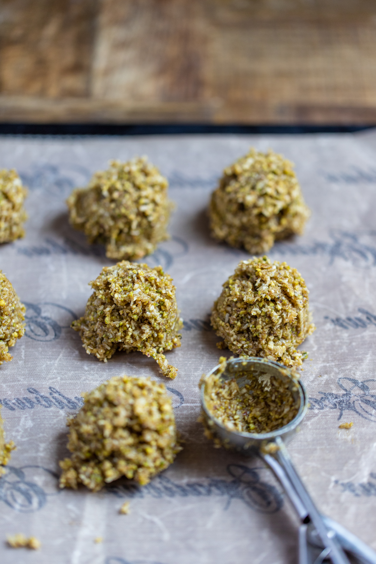 Pistachio Five Spice Macaroons